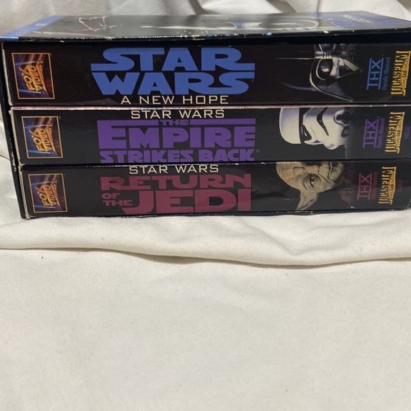 Yes it’s the Original Star Wars Trilogy VHS U know & love them - Picture 2 of 6